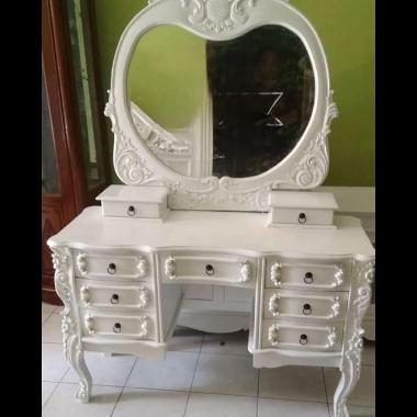 Meja Rias Tolet Ukir Jepara Bahan Kayu Jati Warna Putih Terlaris