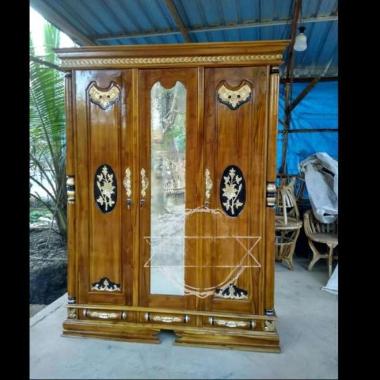 Almari Jati 3 Pintu Lemari Untuk Pakaian Ukir Kayu Jati