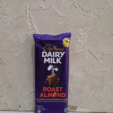 CADBURY DAIRY MILK ROAST ALMOND