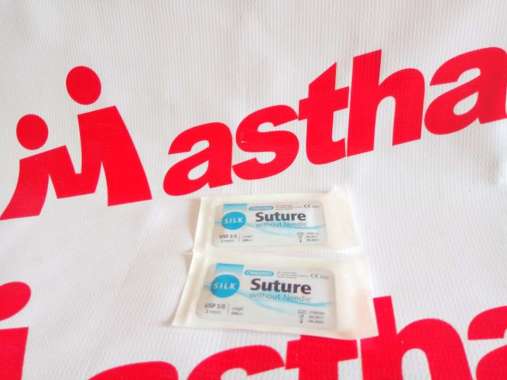 Benang Bedah Jahit Operasi Silk Suture Without Tanpa Needle 3/0 Onemed