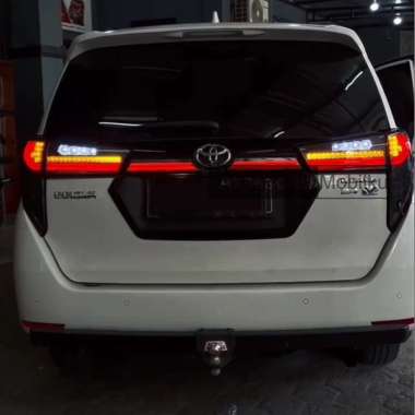 Stoplamp Innova Reborn Lexus Style Smoke Welcome Led Running