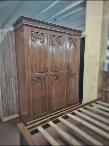 Lemari Pakaian Kayu Jati Jepara - Lemari Baju - Rak - Wardrobe 3 Pintu MAJAPAHIT