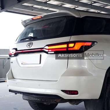 Stoplamp Fortuner VRZ 16 - 21 LC Style Welcome Light Running