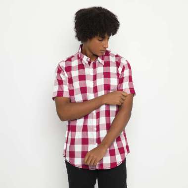 POLICE Kemeja Yarndyed Kotak Regular Fit Pria Red M