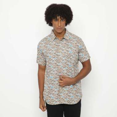 POLICE Kemeja Abstrak Printing Regular Fit Pria Coklat Tua M
