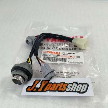 5TL-H4735-00 fitting soket lampu belakang mio sporty smile soul ori