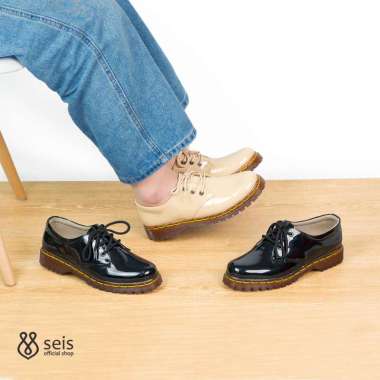 SEIS Vidi Sepatu Docmart Wanita Series 37 CREAM