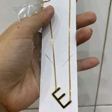Kalung Persegi Inisial Huruf E Elegant Hadiah Kekasih Emas Asli