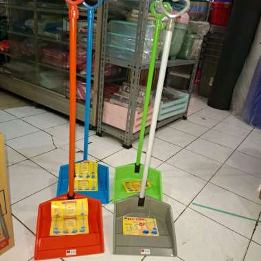 (GOJEK) Pengki/serokan/sekop sampah merk NAGATA