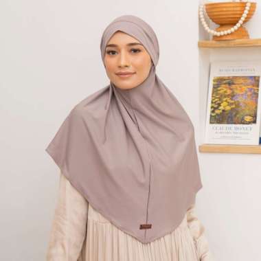 Lozy Hijab - Wafa Instan (French Khimar Instan) Grey Cream