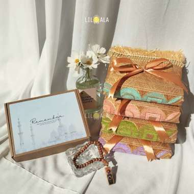 [BAR1] Hampers Lebaran Sajadah Turki Dewasa Free Tasbih Kayu Sticker Idul Fitri Souvenir Hadiah Parc