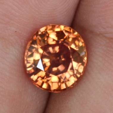 ZC-015 Batu Permata Zircon Pinkish Orange Oval Tanzania Natural 4.69 Ct. Untreated & Sertifikat