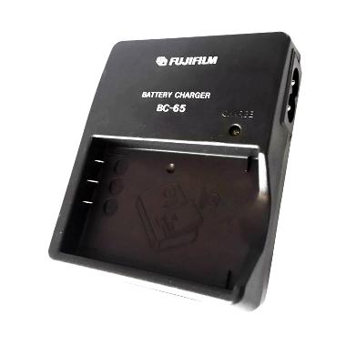 Fujifilm Charger BC-65 for Baterai NP-60/NP-95/NP-120/F-401/F-601
