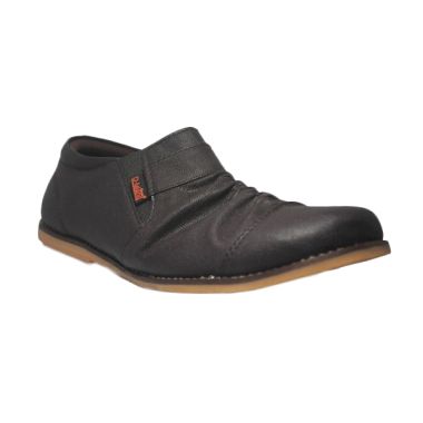 D-Island Slip On Premium Wrinkle Le ...