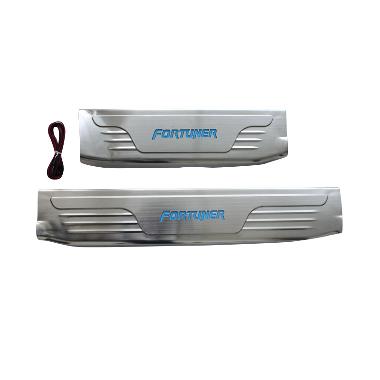 Otoproject Door Sill Plate With Lamp for Fortuner Fortuner - -