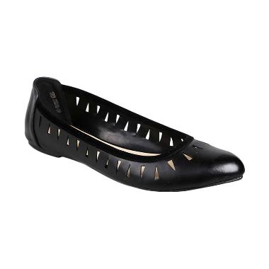 Yongki Komaladi SRLN 850015 Hitam Sepatu Wanita